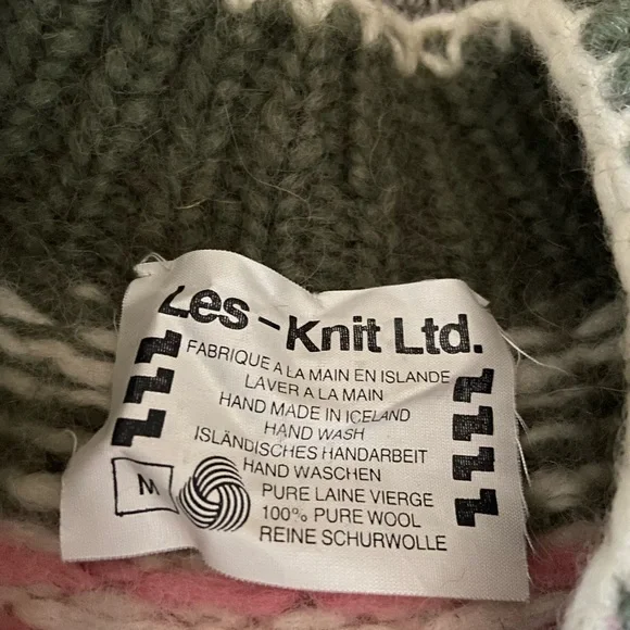 Vintage Handmade Icelandic wool Cardigan with Pink and White Pattern. - Picture 3 of 4